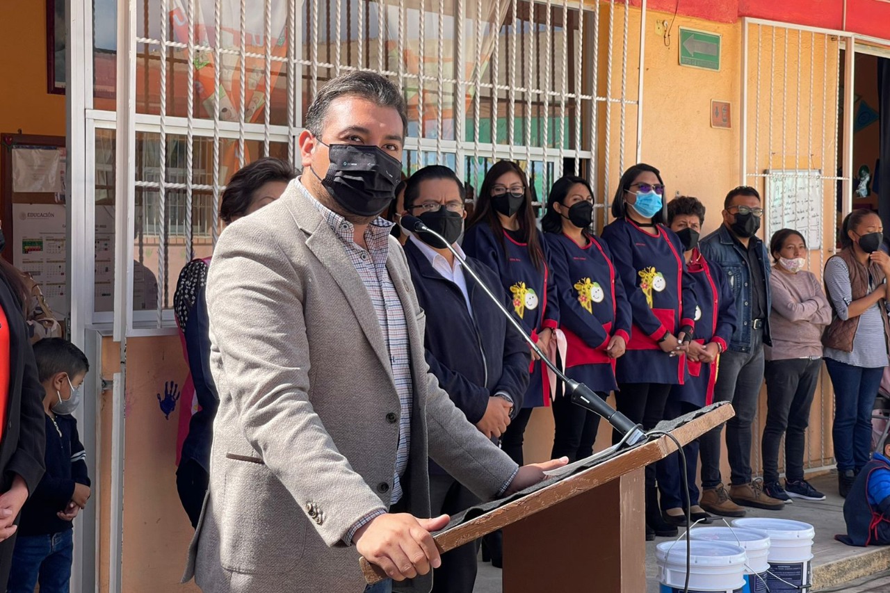 Santos Cedillo es un aliado de la educación: comunidad escolar